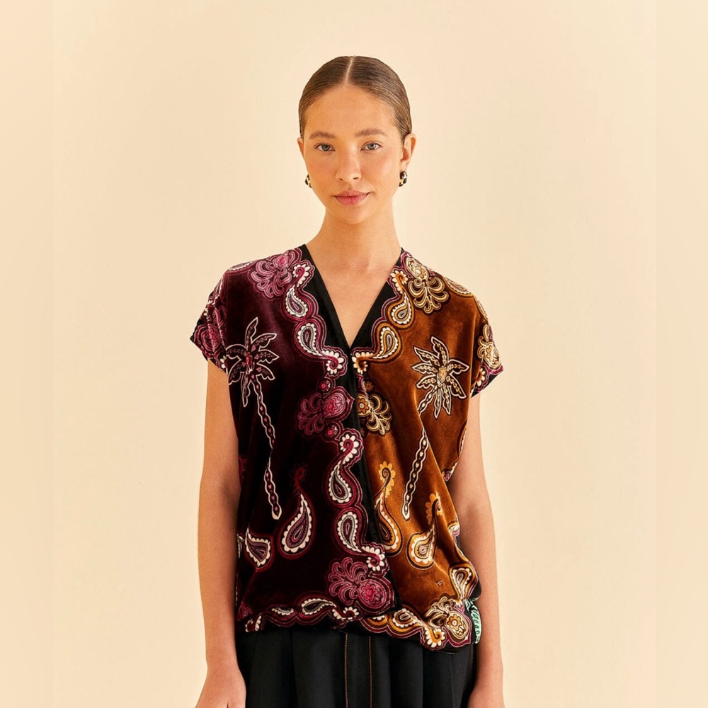 FARM Rio Multicolor Sweet Mermaids Embroidered Blouse